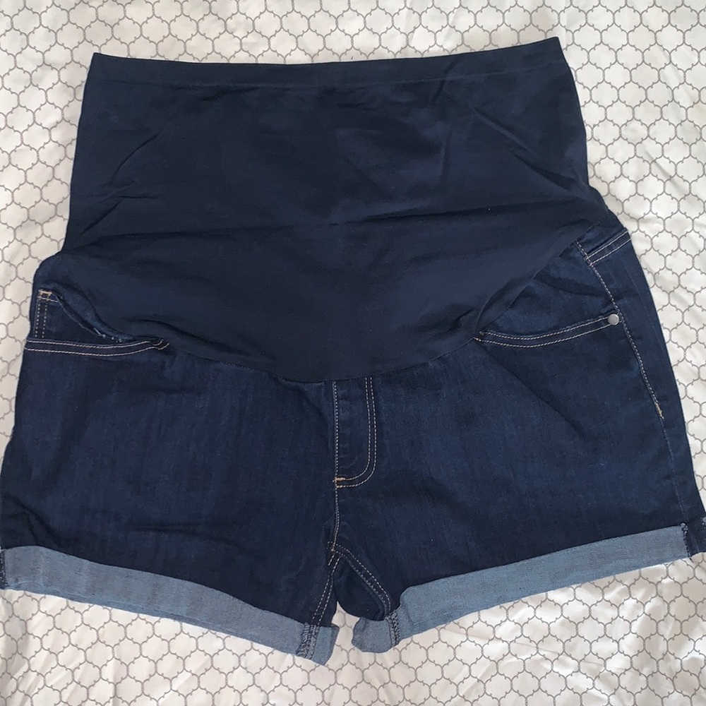 Maternity XL shorts